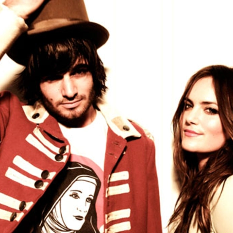 Angus-and-Julia-Stone-2014-08